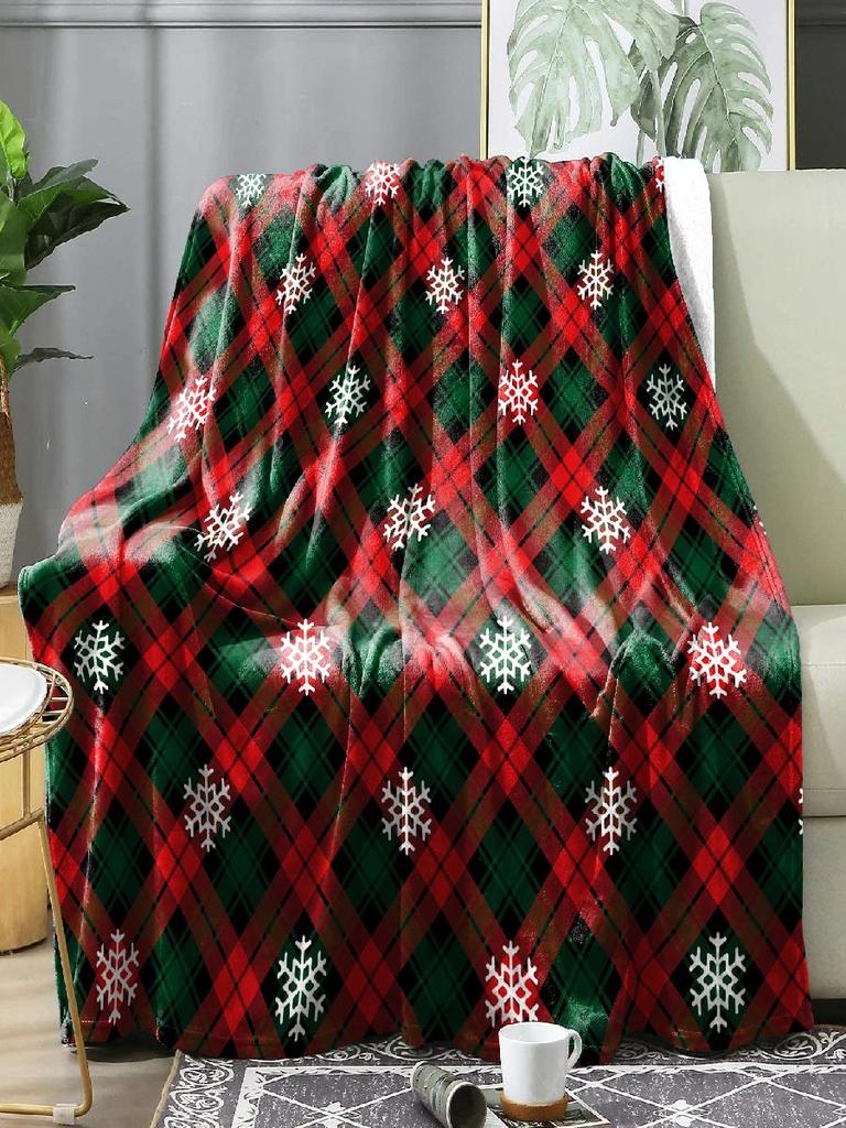 Cozy Christmas Plaid Throw Blanket Soft Flannel Bedspread for Winter Decorative Sofa Cover Perfect Holiday Home Bedding Gift
