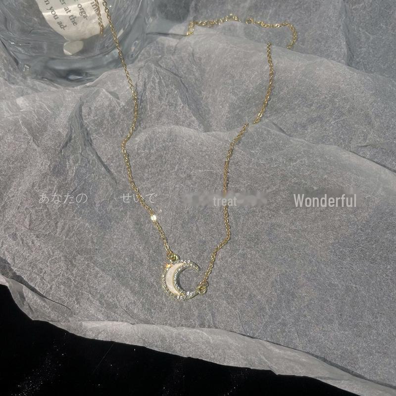 

Ожерелье «Супер Фея» с луной из циркона: Модный, нишевый дизайн с роскошной цепочкой на ключицу Flash для женщин 2025 Moon Necklace золотой