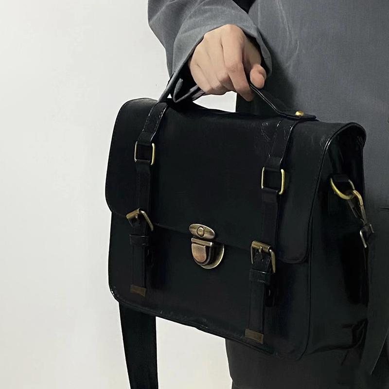 

Retro Buckle Messenger Bag in Autumn and Winter Japanese JK Uniform Bag Leisure Class Bag Fashion Commuter Briefcase Crossbody Bag чёрный