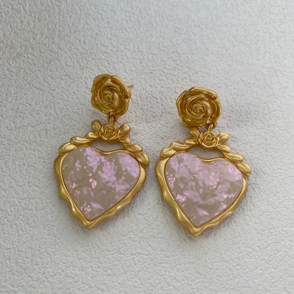 Love Flower Earrings Metal Medieval Design Designer Silver Needle Resin Earrings Earrings Women