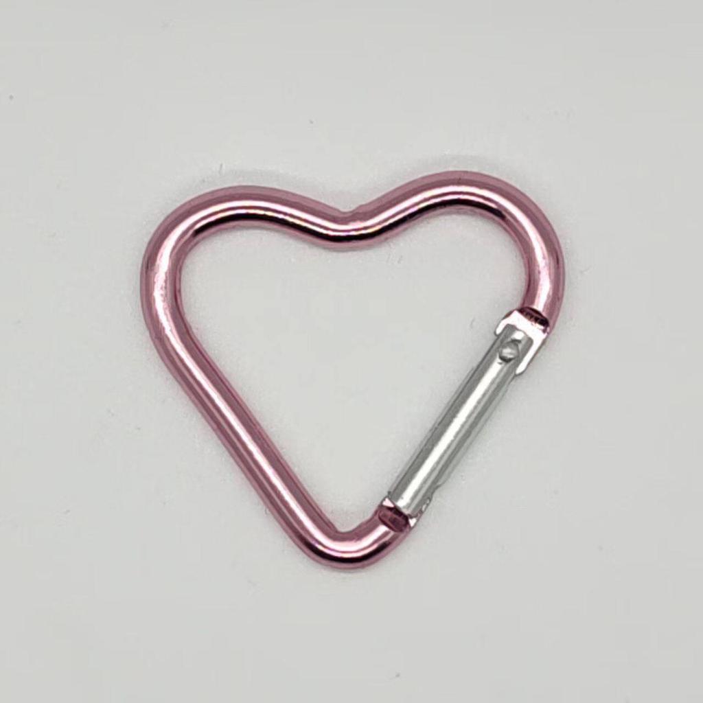 Miu Series Alien Heart-Shaped Keychain: Post-Apocalyptic Style Bag Charm and Carabiner Backpack Accessory