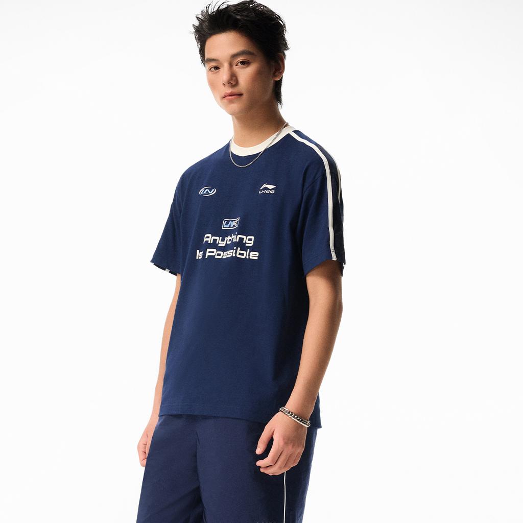 Li Ning Sports Lifestyle Series American Retro Casual Fashion Versatile Summer T-Shirt Loose Round Neck Logo Printed T-Shirt Unisex tops ATSW263-5