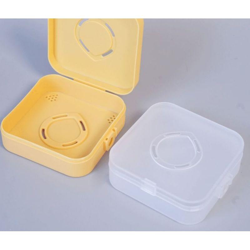 Denivyse - Kunststoff-Puderquasten-Etui / Set