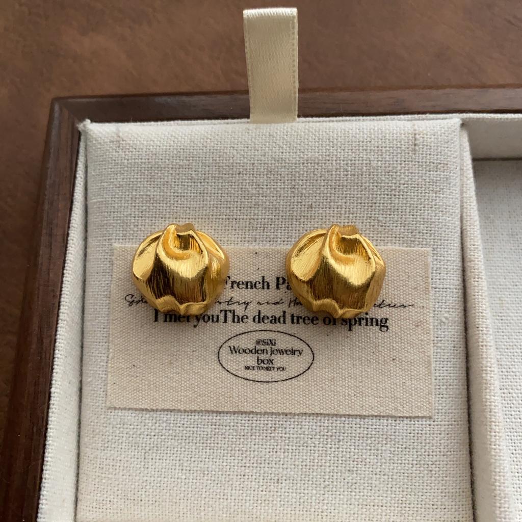 New unique twist metal stud earrings smooth polished earrings simple cold wind earrings