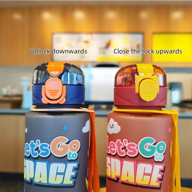 700ml Cosmic Astronaut Themed Cartoon Water Bottle BPA-Free Leakproof Flip Lid Carrying Strap Portable Adorable Activities Cup
