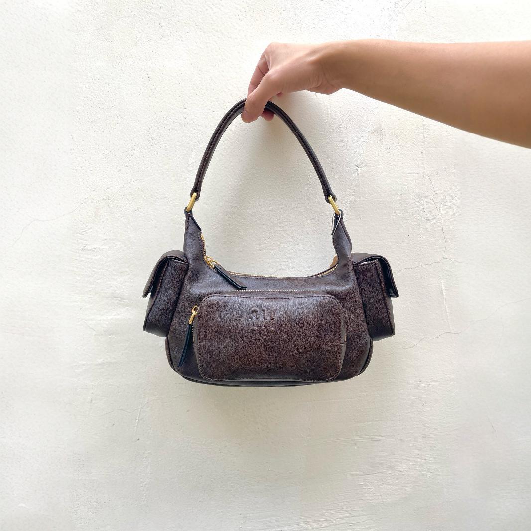 

2024 Retro Summer Multi-Pocket Motorcycle Shoulder Bag - Hot Girl Maillard Wasteland Style 21x12x6 cm