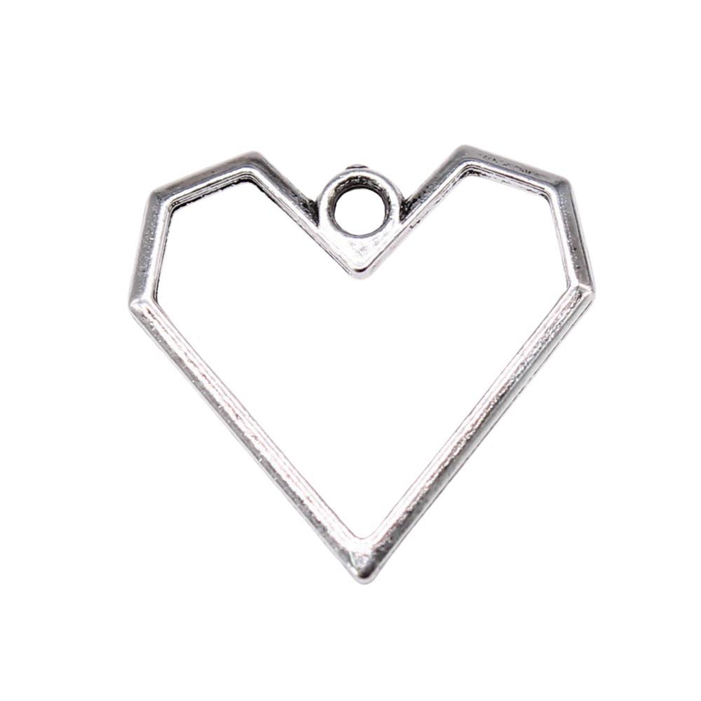 Charms Openwork Heart Pendants Vintage Jewelry Supplies QC068