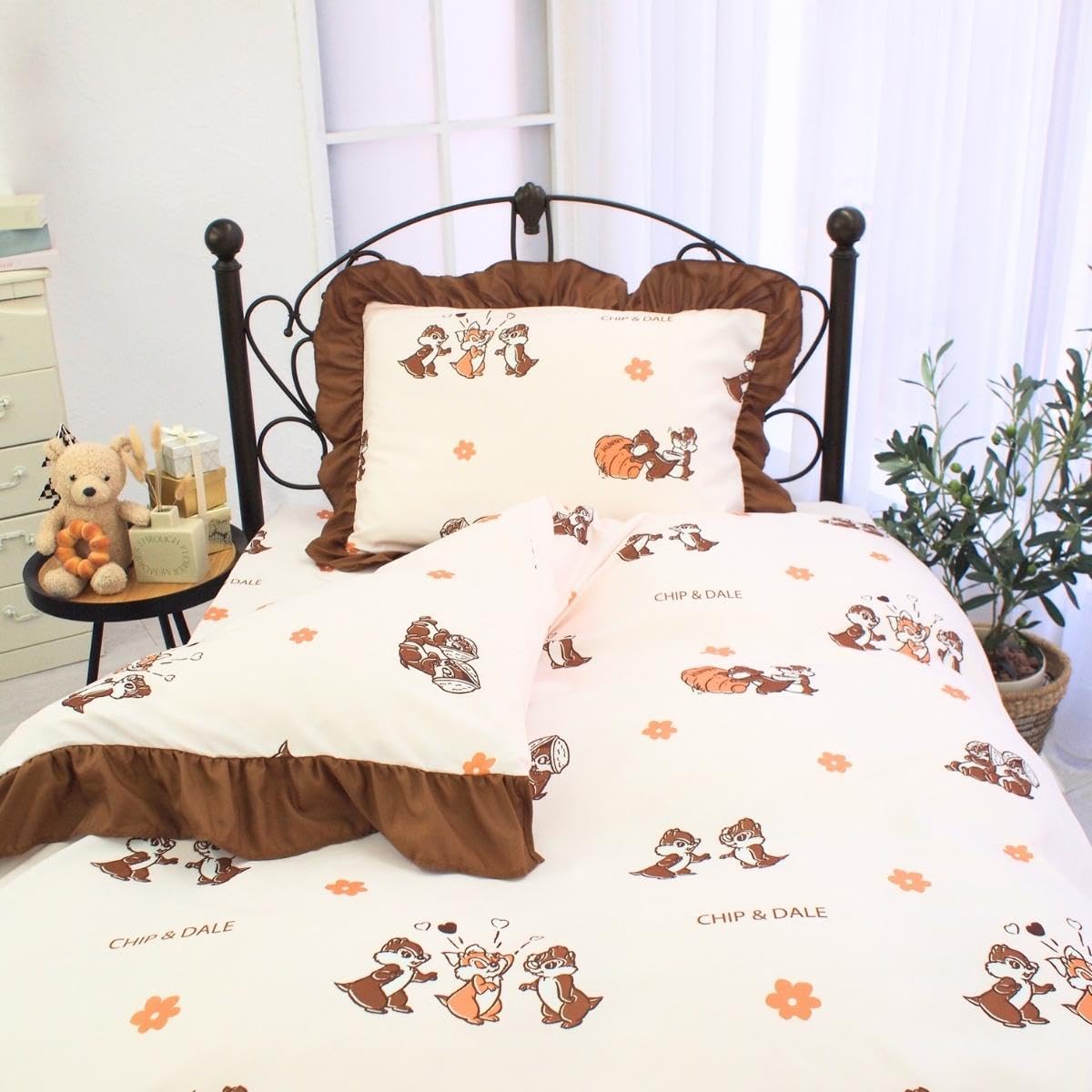 

Disney Chip & Dale Volume Frill 3-Piece Duvet Cover Set (Single, Single, Long) - Includes Pillowcases, Sheets, and Comforter Cover (SD-23-108-32)