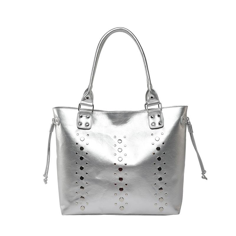 2025 Summer Popular Rivet Shoulder Bag Fashionable Large Capacity Tote Bag Casual Versatile Underarm Bag