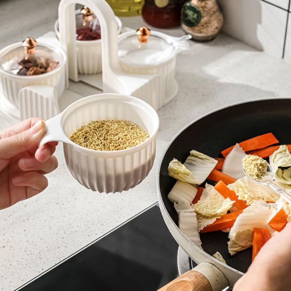 Plastic Multi-grid Seasoning Box Sealed Salt Container Portable Spice Container  for Home