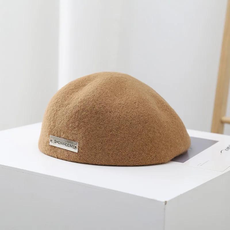 Korean Wool Beret Hat for Women, Vintage Style Winter Autumn Hat with Metal Logo, Fashionable & Versatile