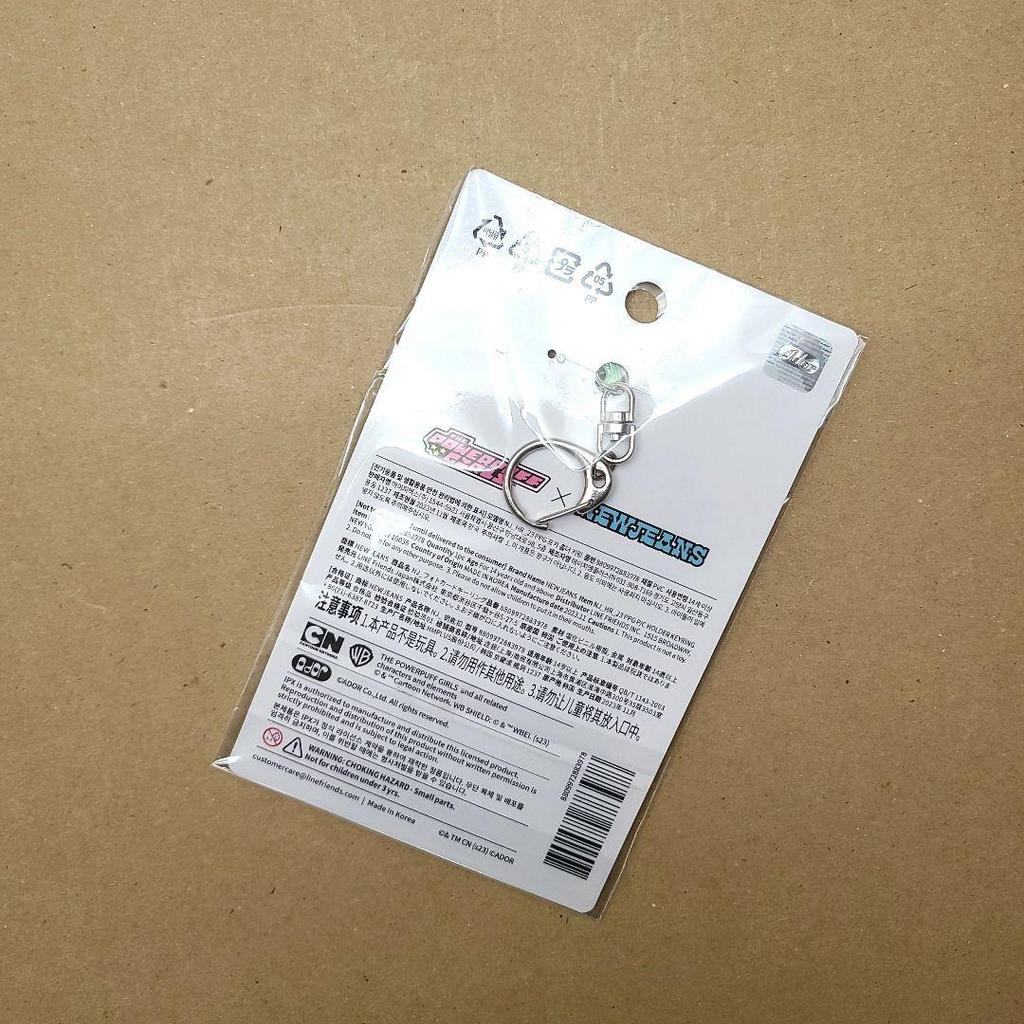 [USED] newjeans Helin Powerpuff photo holder with trading card