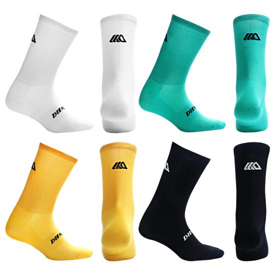1 Pair Anti-Slip Silicone Wear Resistant Thin Sport Socks Letter Print Mid-Tube Unisex