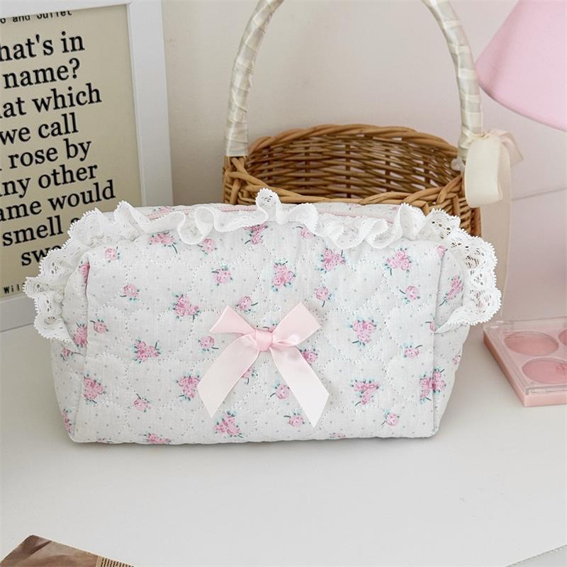 Sevimli Ayı Tatlı Kalp Kurdele Gül Dantel Kozmetik Çantası Büyük Kapasiteli Taşınabilir Seyahat Saklama Çantası Kadın El Çantası Kız Çocuk Tuvalet Çantaları