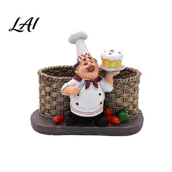 Pepper Shaker Salt And Shakers Set Decorative Resin Chef Statue Spice Bottles Organizer Glass Seasoning Holder for Kitchen Dining Centerpiece