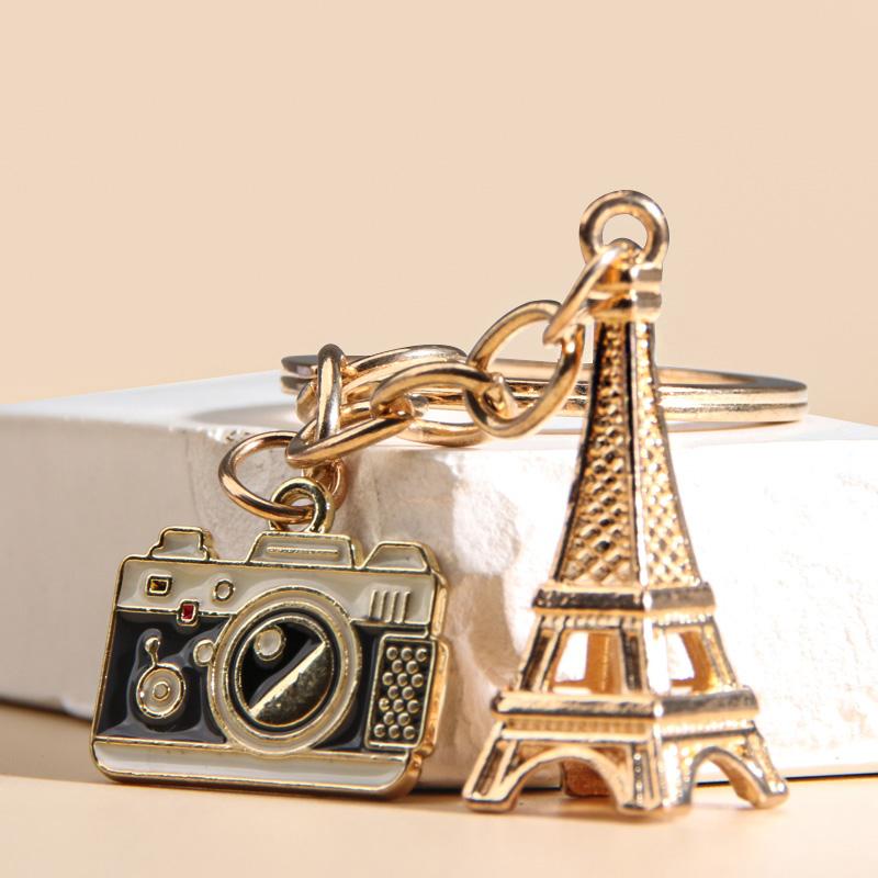 Emaille Camera Sleutelhangers Creatieve Metalen IJzeren Ambachten Eiffeltoren Model Voor Vriend Vrouwen Mannen Cadeau Sieraden Tas Bedel CN beige