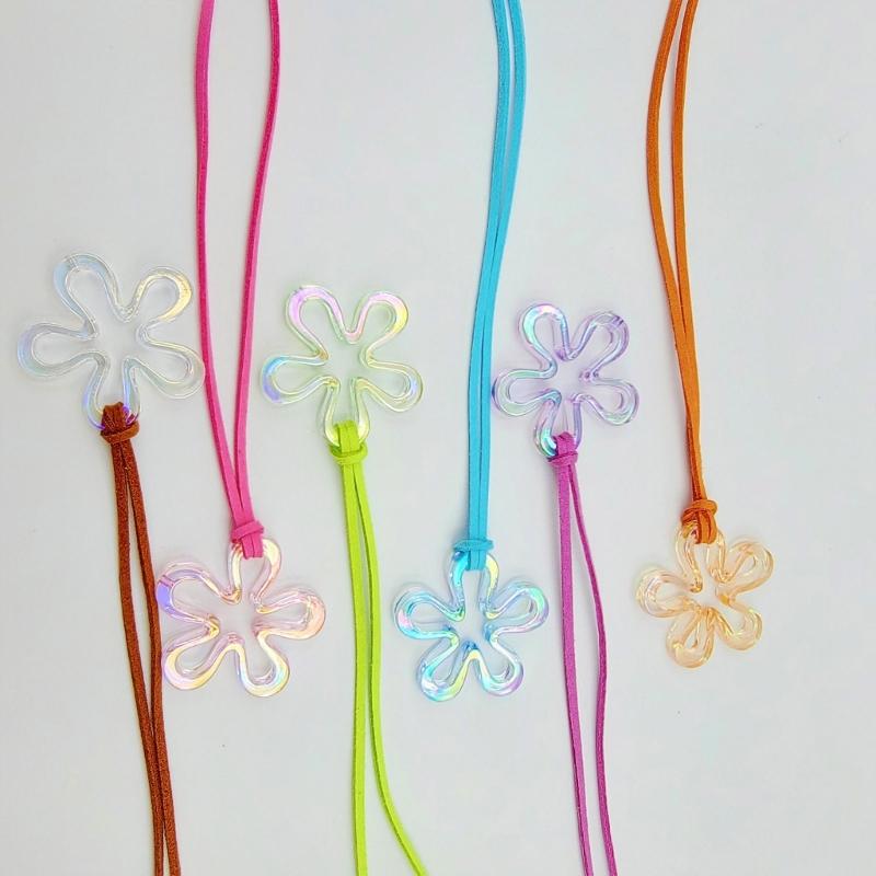 Colorful Acrylic Flower Pendant Necklace Hollow Pendant Necklaces Hollow Flower Neck Jewelry Perfect for Party Wedding
