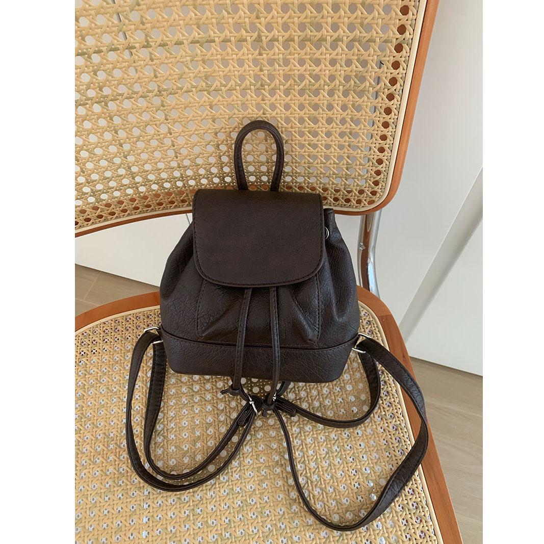 

Тверді невеликі рюкзаки на шнурках ПУ великої місткості високоякісні милі свіжі модні рюкзаки для жінок 2024 повсякденні універсальні на розпродажі чорний