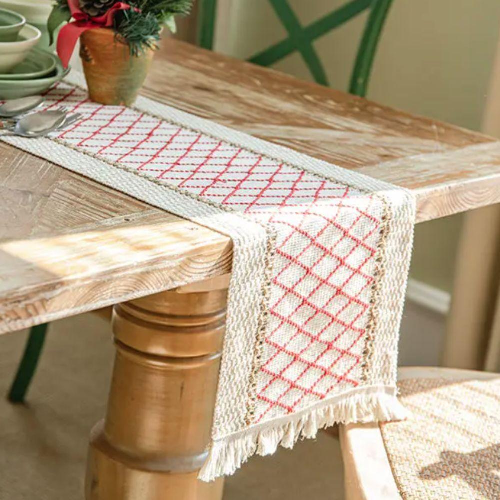 Nordic Style Bohemian Table Runner Diamond Pattern with Tassel Table Cover Cotton and Linen Rustic Christmas Table Cloth