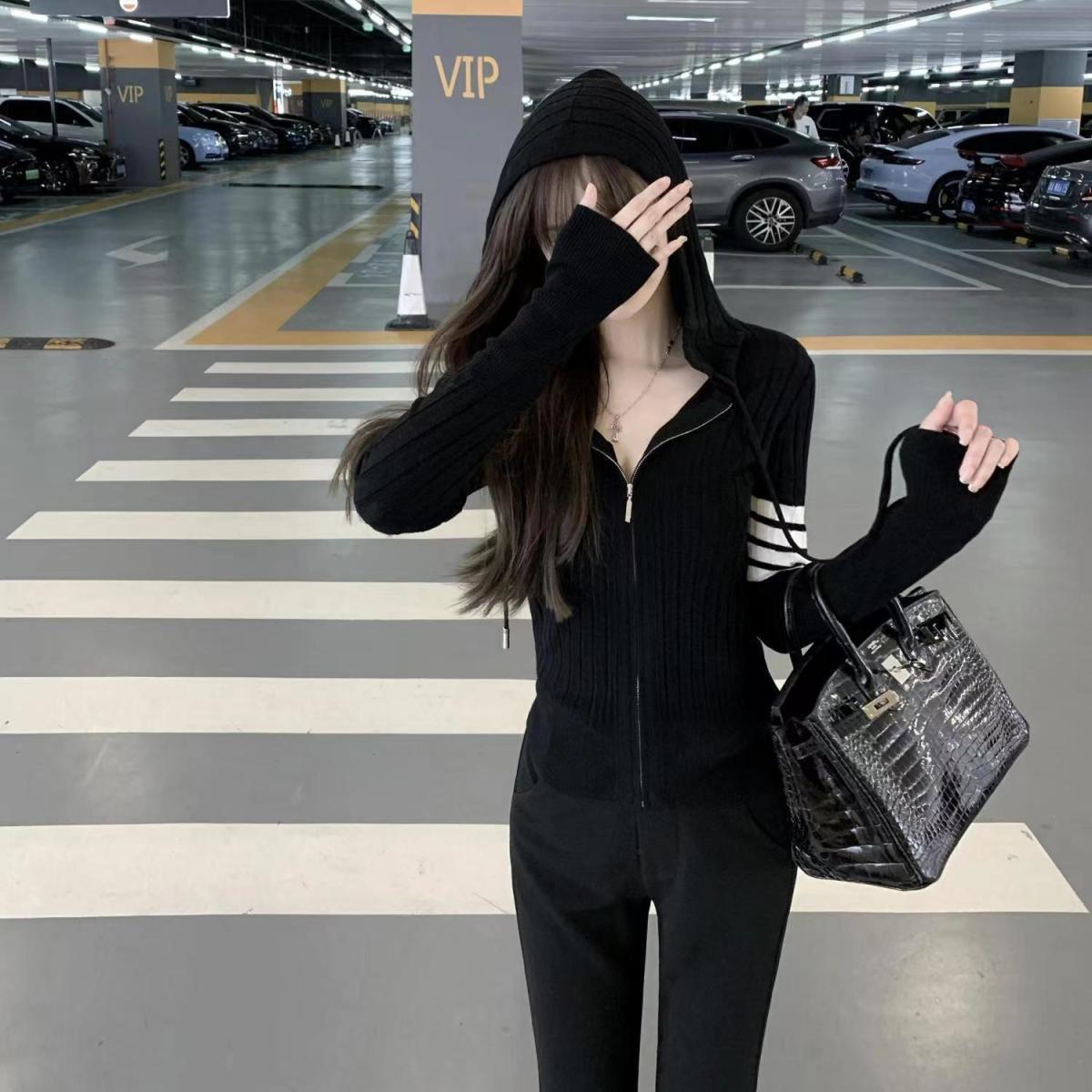 

Women s Gray Slim Fit Hooded Jacket - Petite Sporty Casual Long Sleeve Autumn Cardigan Large