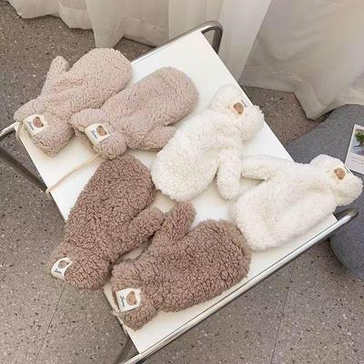 Accessori – Guanti, mezzi guanti e muffole