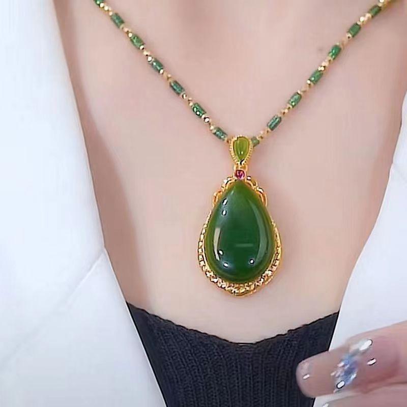 New Natural Green Jasper Water Drop Pendant Necklace Exquisite Fashion Shining Rhinestone Beaded Necklace Women's Party Jewelry