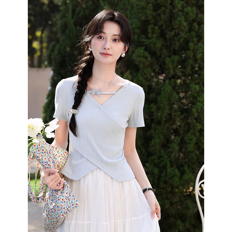 

Women s Slim Fit V-Neck Short Sleeve T-Shirt L