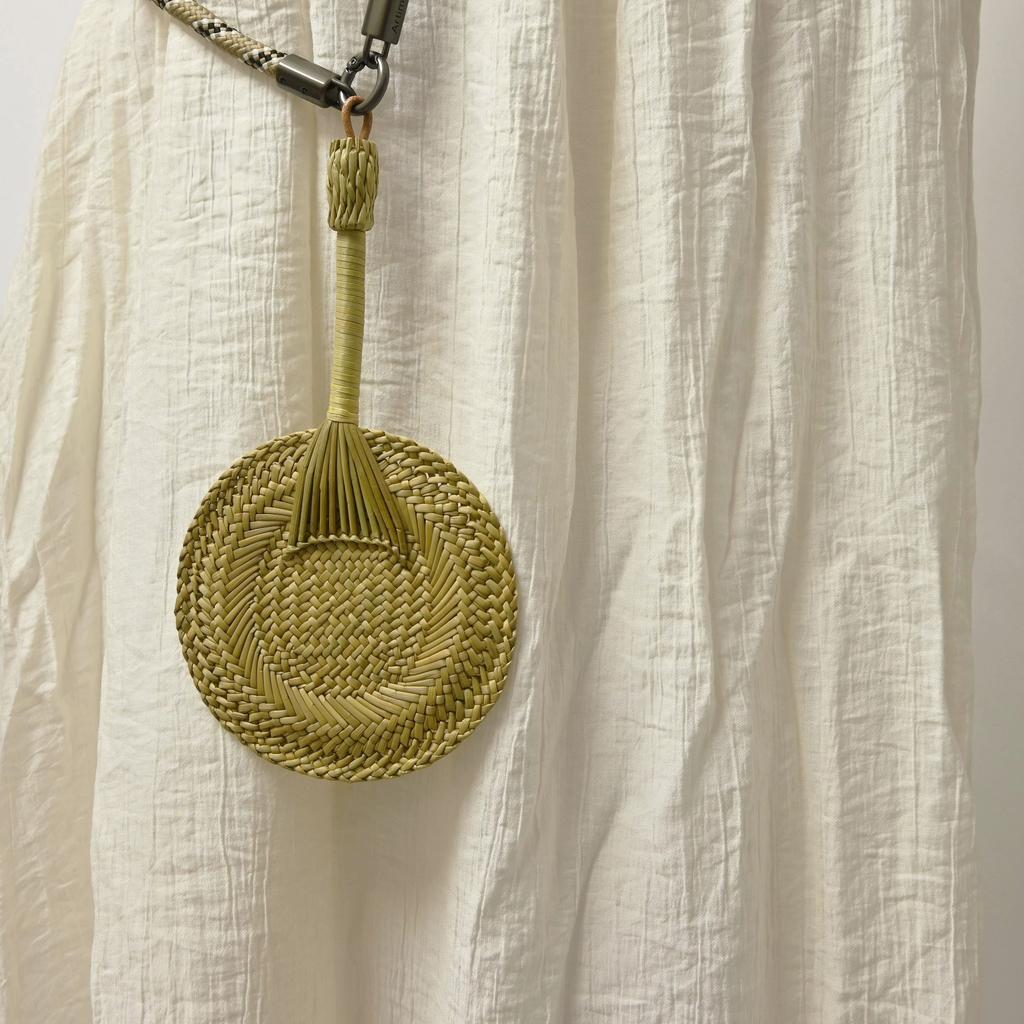 Handmade Straw Fan with Tassels for Summer, Portable Vintage-Style Gift for Babies