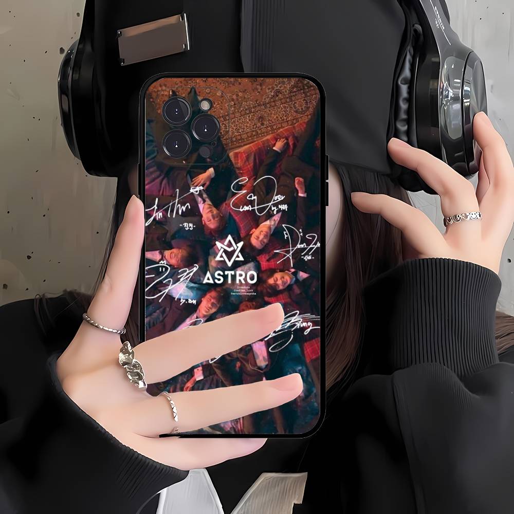 Kpop Astro Cha Eun Woo Phone Case For iPhone 17 16 15 14 13 12 Mini 11 Pro Max Soft Silicone Cover