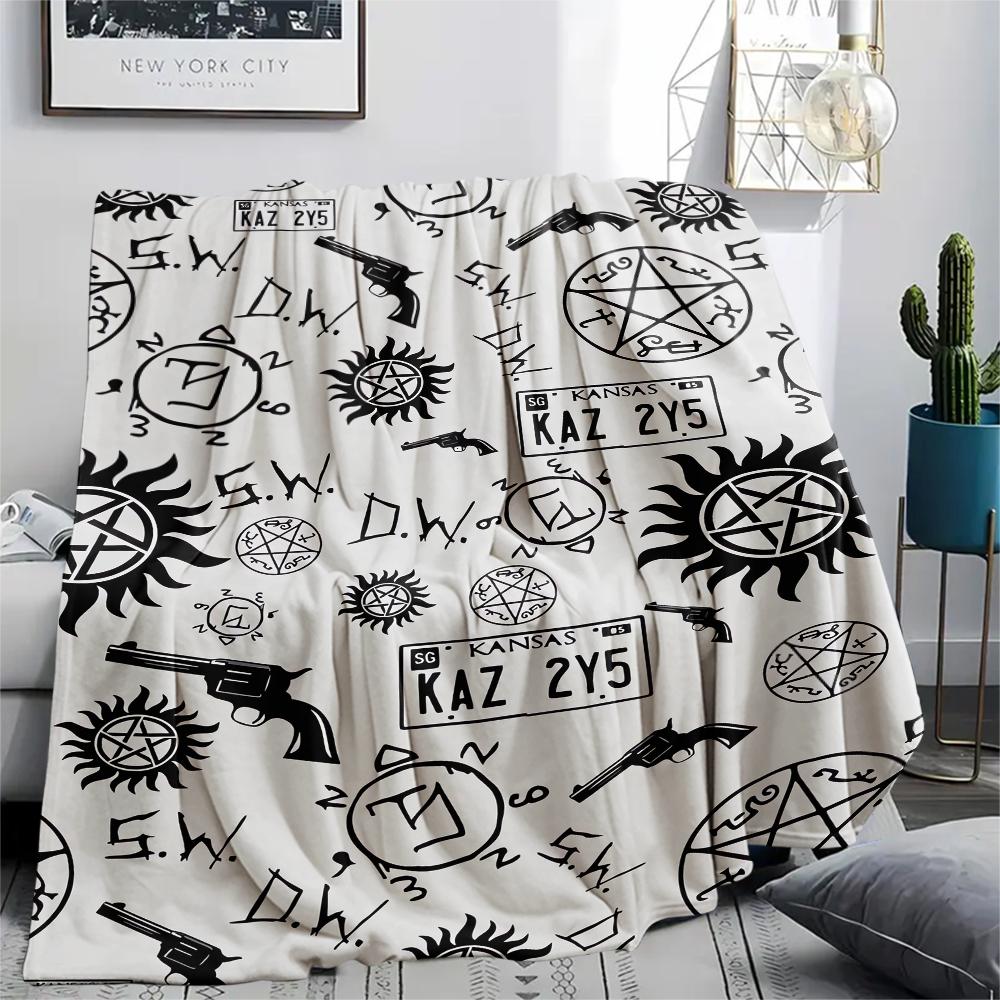 1Pc Pentagram Supernatural Print Flannel Blanket, High Quality Comfortable for All Seasons, Home Decor, Warmth and Comfort, Perfect for Gifts