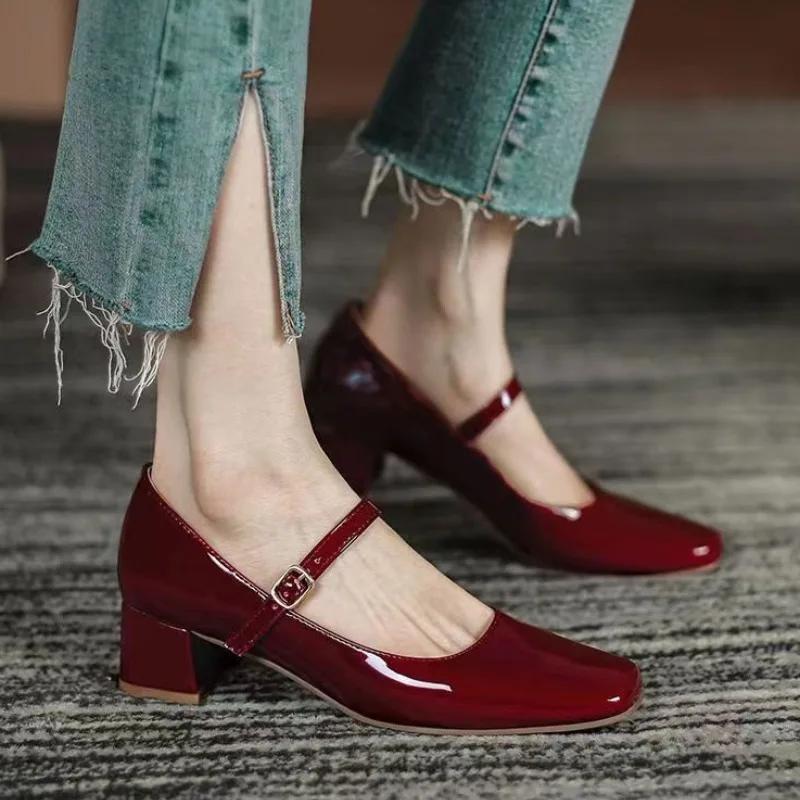 Mary's Shoes Women's Japanese Style Summer 2024 Red Patent Leather Square Head French Style Single Shoes One-piece Sole