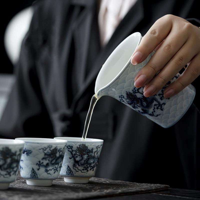 200ML White Porcelain Metal Inlay Blue and White Dragon Tea Fair Cup High End Tea Set Accessories Tea Dispenser Chahai