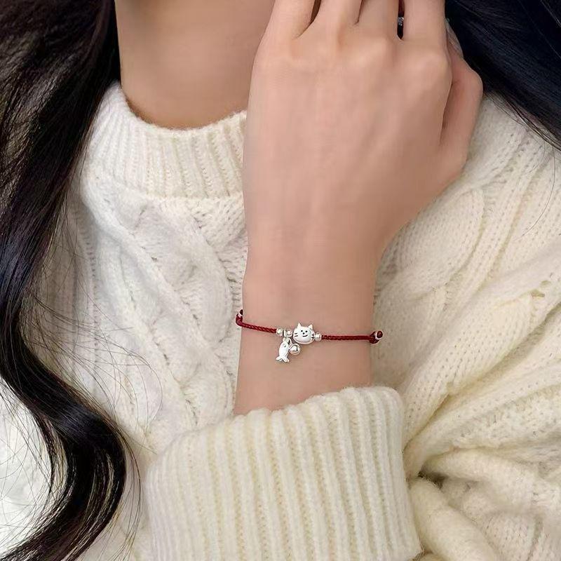 Cat Fish Zodiac Couple Bracelet: Red Woven Rope with Simple, Fresh Design