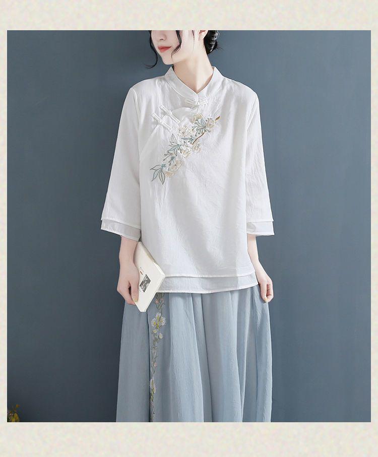 2023 Spring/Summer Women's Retro Chinese Button Shirt: Fake Two-Piece, Cotton-Linen, 3/4 Sleeve, Embroidered Design.