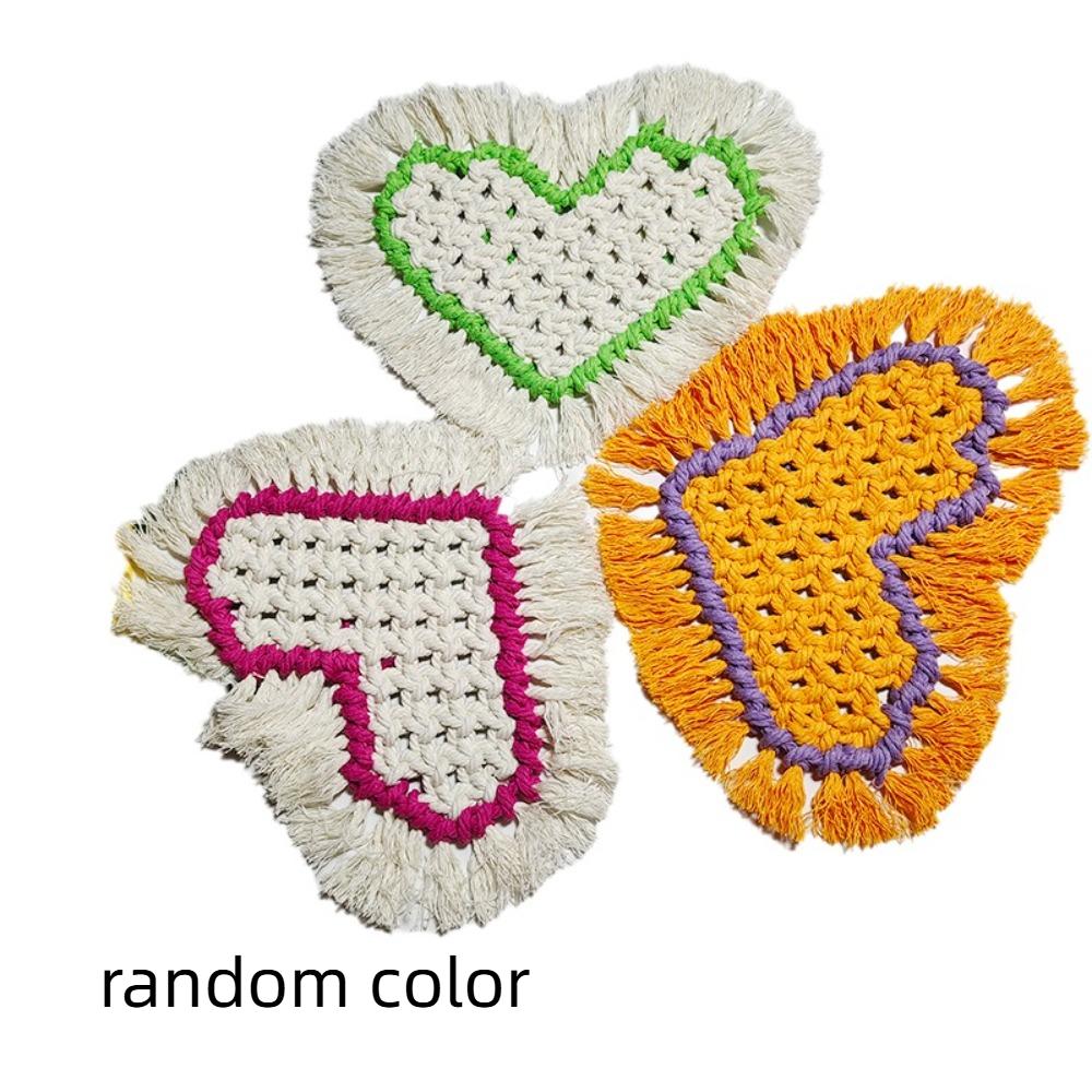 

2Pcs Nordic Style Drink Coasters Heart-shaped Decorative Mat Simple Insulation Mat Photo Decoration Random Color