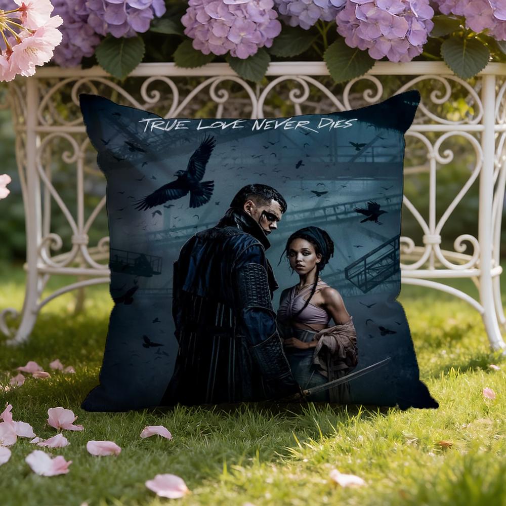 R-Raven C-Crow Movie Cushion Cover Home & Car Dual-Scene Pillow Cover: Reversible for Premium Comfort