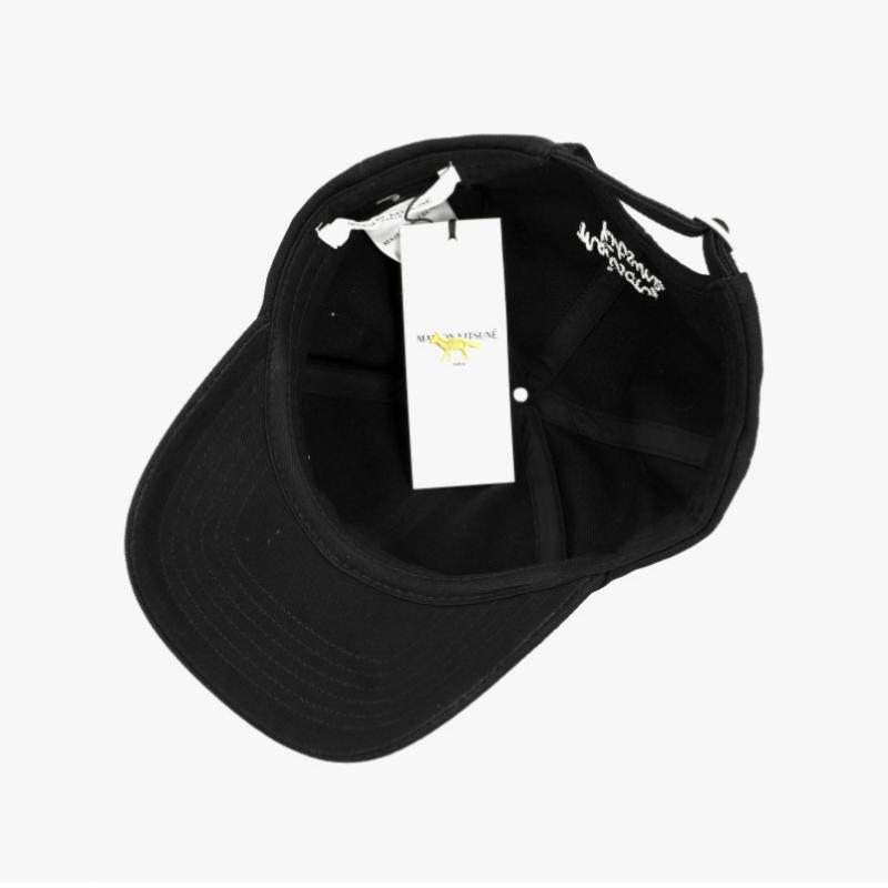 Maison Kitsune Double Fox Head Patch Cap Om611cfww0096