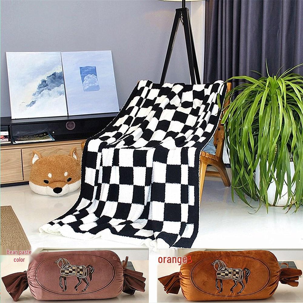 Luxury Checkerboard Velvet Sofa Blanket - Autumn/Winter Edition