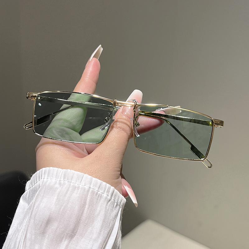 

Узкие Прямоугольные Солнцезащитные Очки Женские 2026 Ретро 90-х Металлические Панк Солнцезащитные Очки Мужские Маленькая Рамка Стимпанк Очки Модные Очки Oculos зелёный