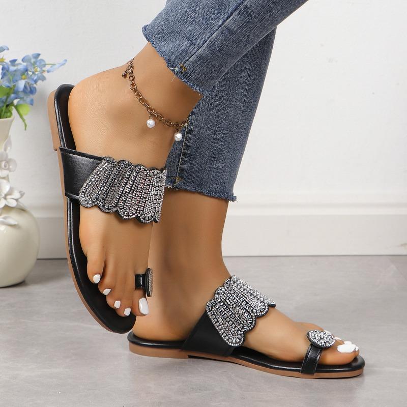 New Summer Women's Plus Size Toe Loop Rhinestone Flat Lightweight Beach Slide Sandals