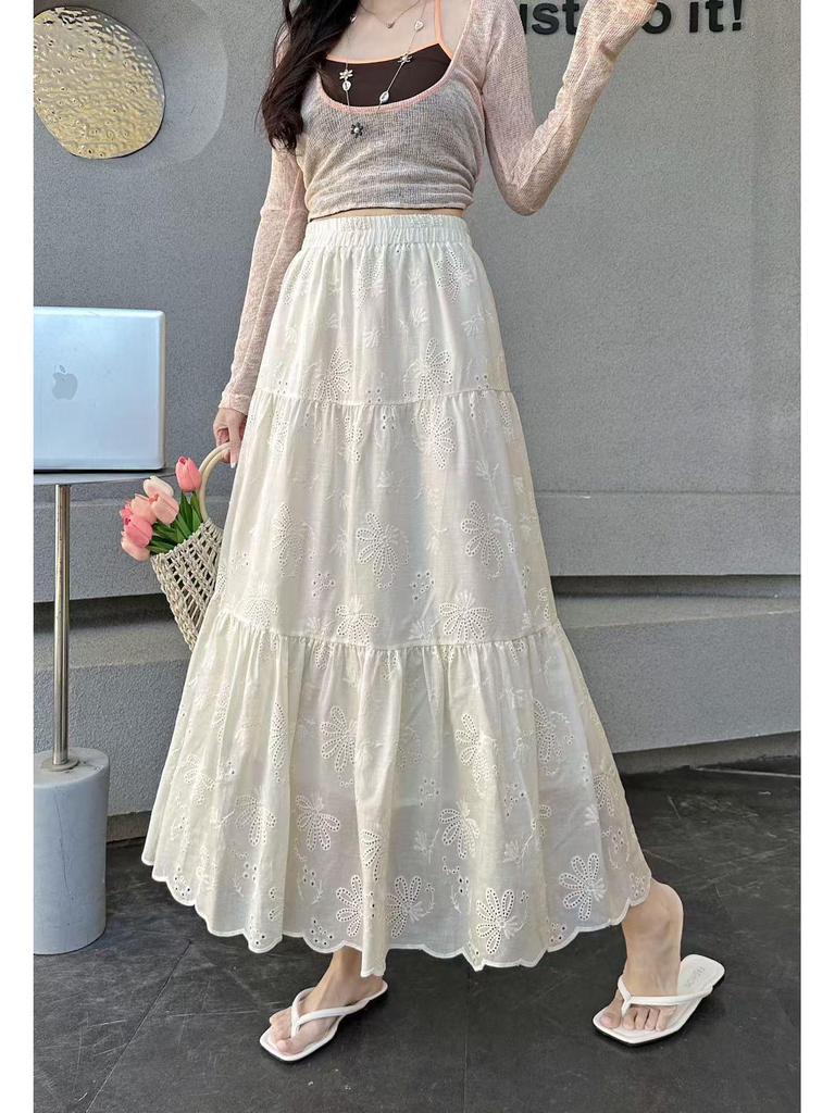 Women's White Embroidered A-line Cake Skirt for Autumn/Winter