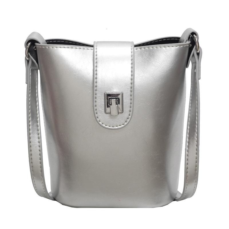 New spring and summer crossbody shoulder bucket bag trendy simple commuting fashion casual simple mobile phone bag women's bag