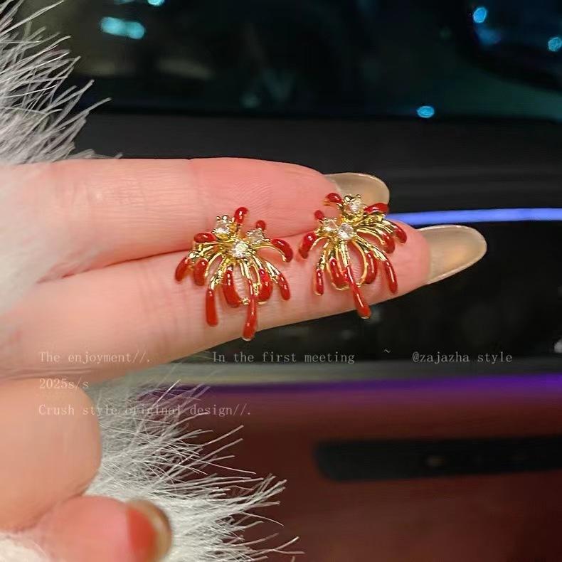 Bright fireworks~ Red fireworks stud earrings, small and exquisite white earrings in autumn and winter, unique earrings.