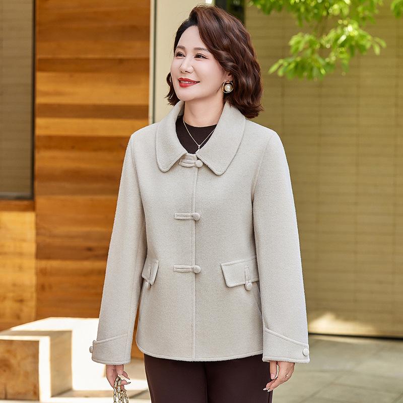 

Elegant Chinese-Style Wool Coat for Middle-Aged Women with Frog Buttons XXL for 123-133 lbs грязно-белый