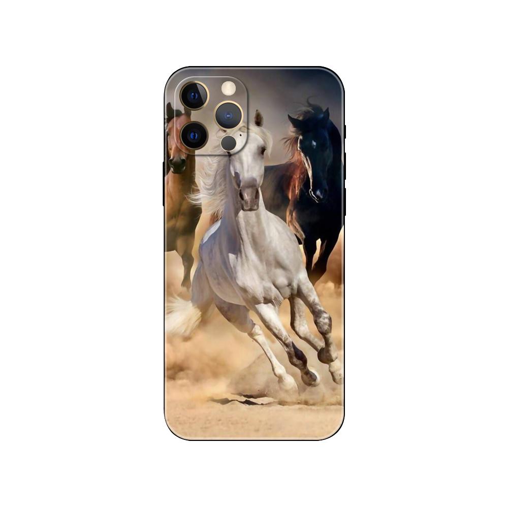 Running a Horse In an Animal Pouch Phone Case for Iphone Se 6 6s 7 8 Plus X 10 XR XS 11 12 13 Mini Pro MAX Black Tpu Back Cover