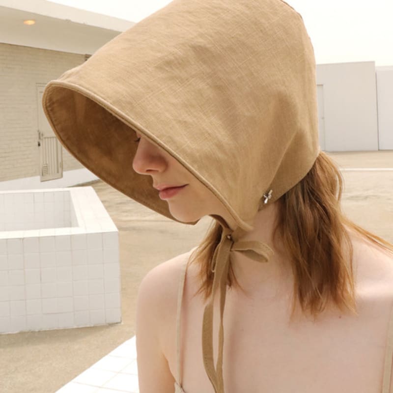 

ELKE BLOEM BLOOM ЛЬНЯНО-КОРИЧНЕВАЯ ШЛЯПКА-КАПОР free