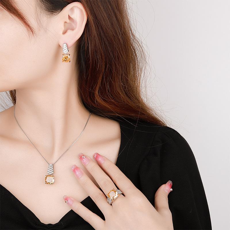 Jewelry High Carbon Diamond Ice Flower Cut Copper Inlaid With Yellow Diamonds Light Luxury Set Women 12 * 12 * 10 * 10