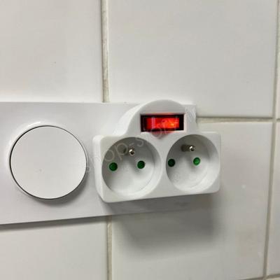 Biplite 2 zásuvky - DUOPLUG - Model Biplite - 2x16A - Integrovaný vypínač - 230V