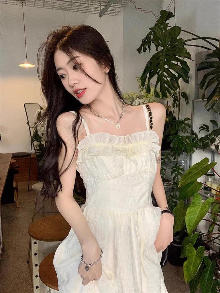 Summer 2024 Women's Petite French White Suspender Maxi Dress