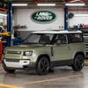 WELLY 1/26 Land Rover Defender 2020 Alloy Car Diecasts & Toy Vehicles Car Model Miniature Scale Model Car Toy for Children